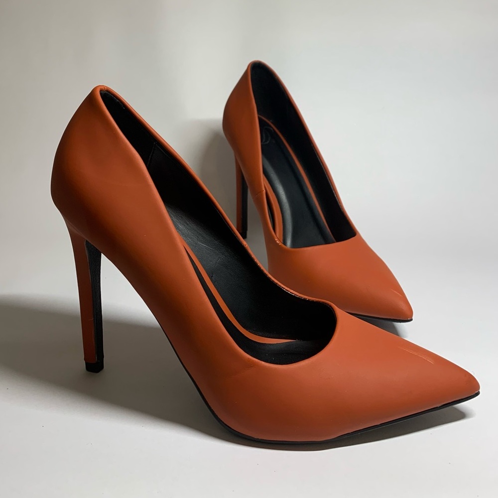 D Rusty Orange Stiletto Heels, Size 7